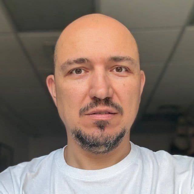 Михаил Соломонов