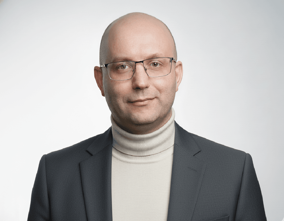 Дмитрий Гуреев